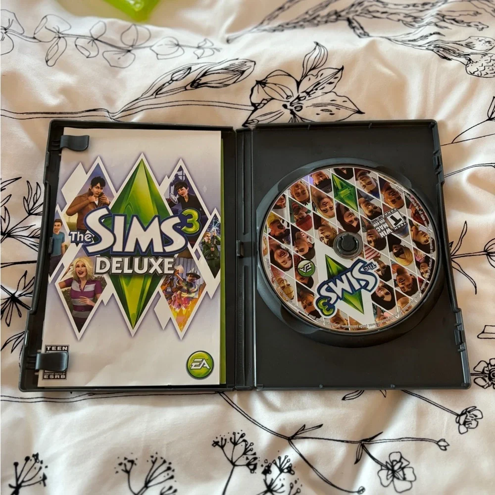 Sims 3 Deluxe‎